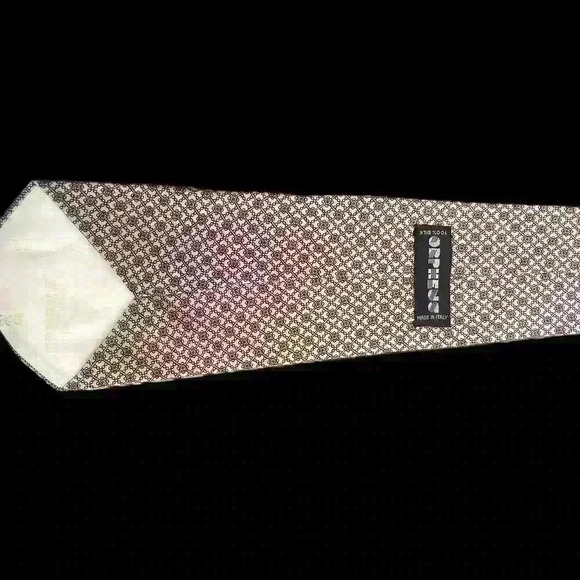 RARE VINTAGE Orpheus 100% Silk necktie. Made In Italy - Picture 4 of 6
